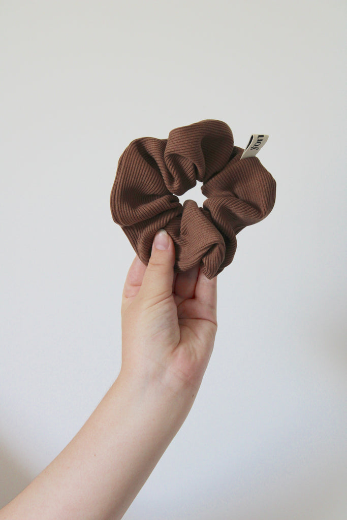 Chouchou marron cheveux