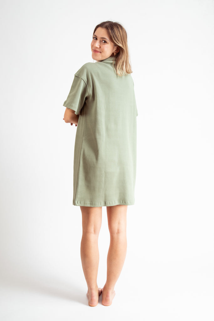 Robe vert sauge homewear en coton biologique côtelé
